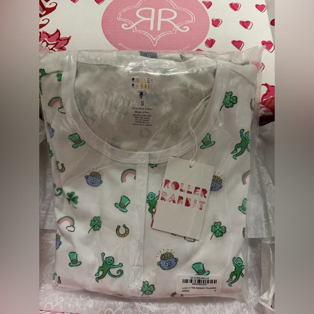 Roller Rabbit Luck O' The Monkey Pajamas Set size S sold out